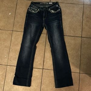 Blue jeans only worn once in excellent conditions.